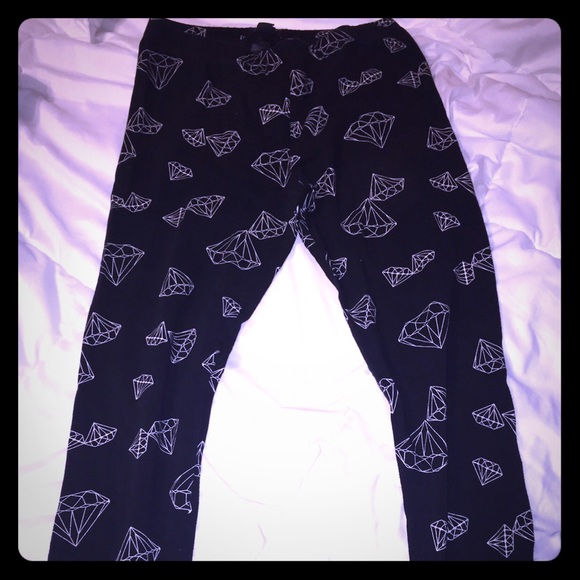 Diamond pattern leggings