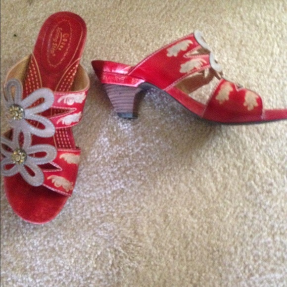 Spring Step heels - Picture 2 of 3