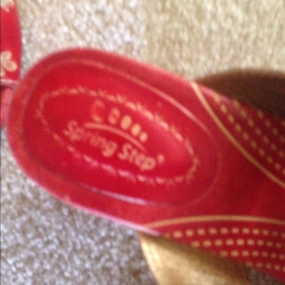 Spring Step heels - Picture 3 of 3
