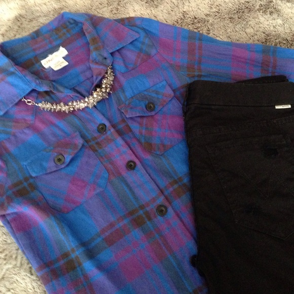 O'Neill Tops - Final Price‼️ O'Neill plaid flannel shirt