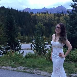 Meet your Posher, Alexandra