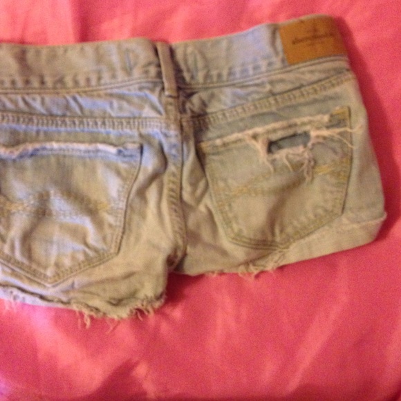 Abercrombie shorts - Picture 3 of 4