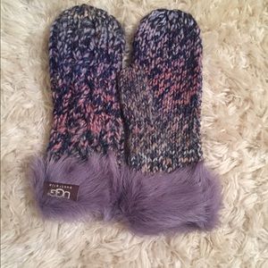 UGG mittens