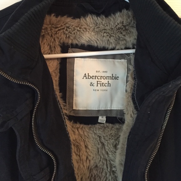 A&F outerwear - Picture 2 of 3