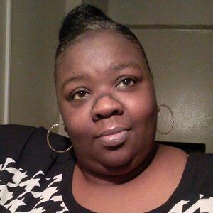 Meet your Posher, Gina