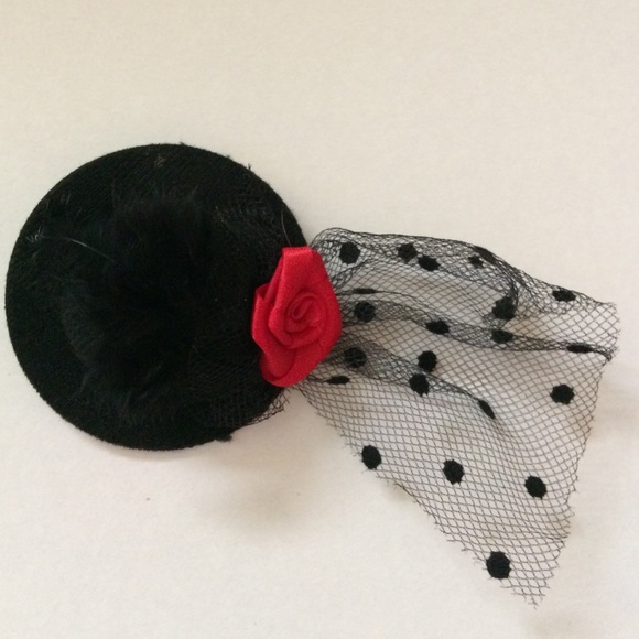 Cute little hat hair clip 👒