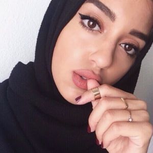 Meet your Posher, Sally