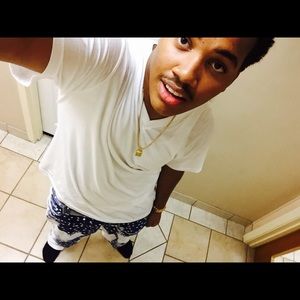 Meet your Posher, Adrian