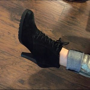 Steve Madden Booties/Heels