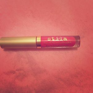 stila stay all day liquid lipstick