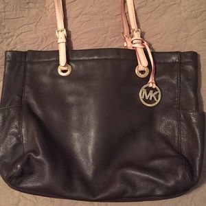 Michael Kors chocolate brown leather purse