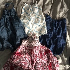 Bundle of 12-18month baby gap clothes.