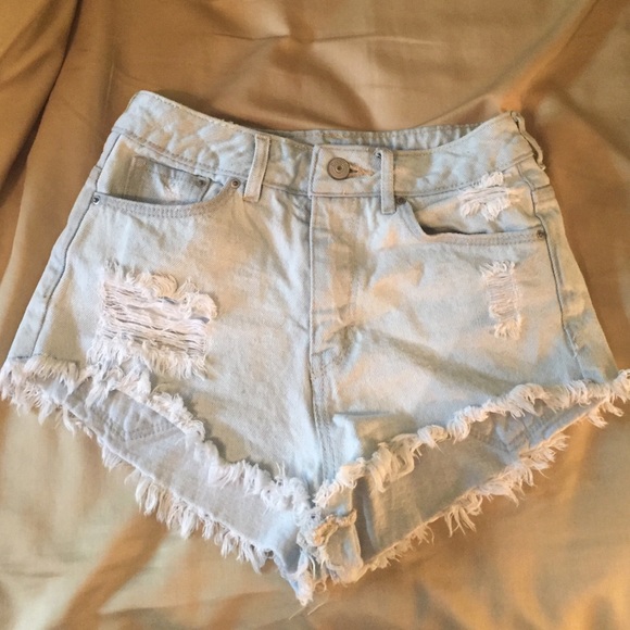 Distressed shorts