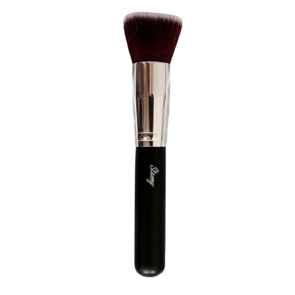 Stenny Cosmetics Flat Top Kabuki Brush
