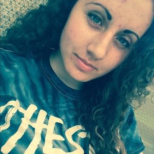 Meet your Posher, Carly