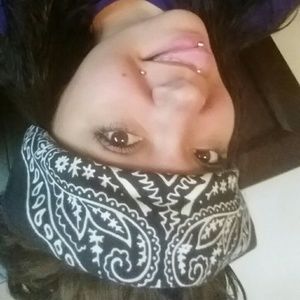 Meet your Posher, Kim