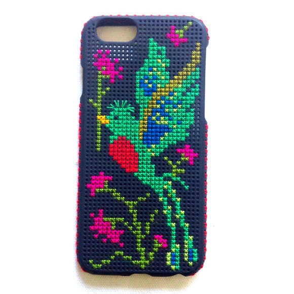 ❌Gone! iPhone case green bird cross stitch - Picture 1 of 1