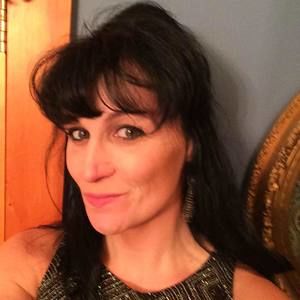 Meet your Posher, Jenn