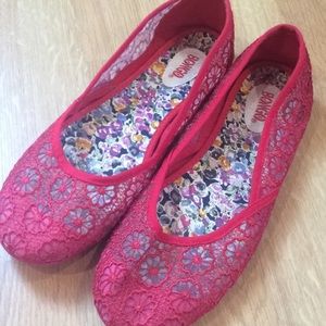 Red Lace-Looking Flats