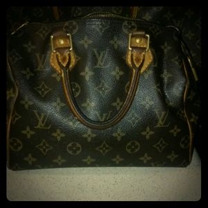 Louis vuitton hand bag