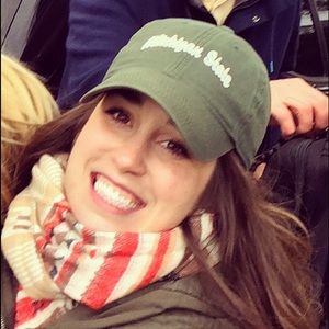 Meet your Posher, Jenna