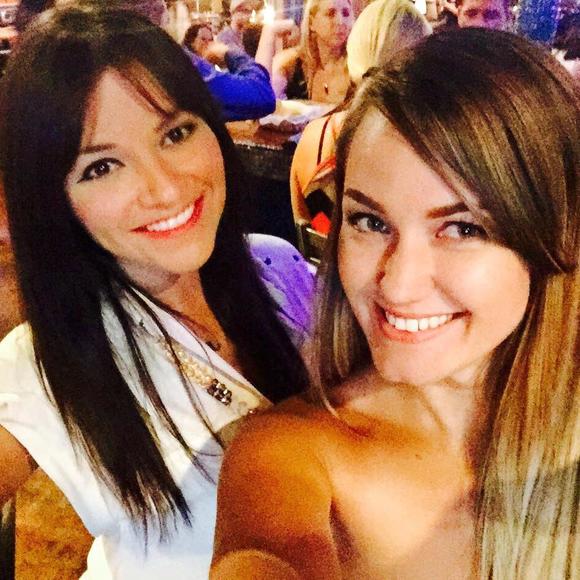 Meet your Posher, Ann - Picture 1 of 1