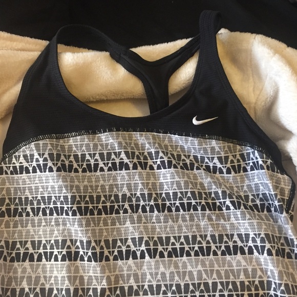 Nike running tank