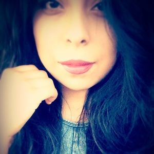 Meet your Posher, Jasmine