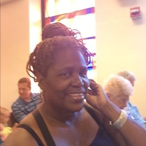 Meet your Posher, Rita