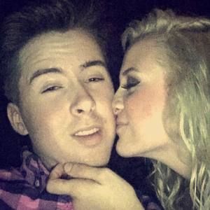 Meet your Posher, Chrissy