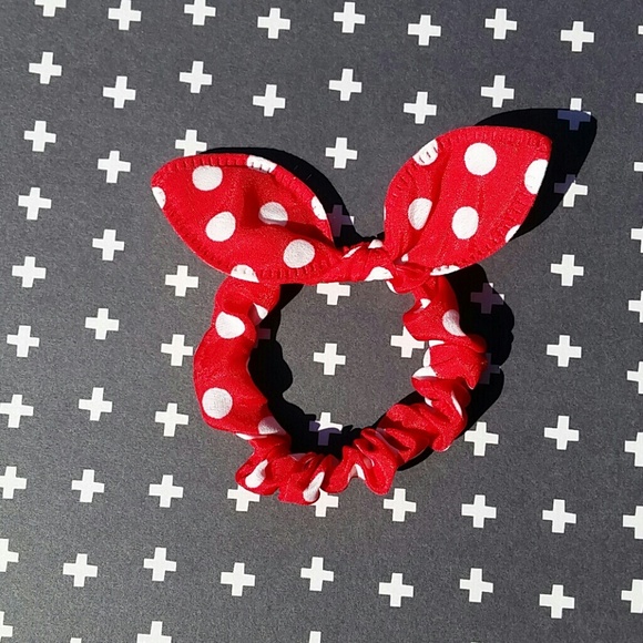 Ruby red polka dot hairtie bow
