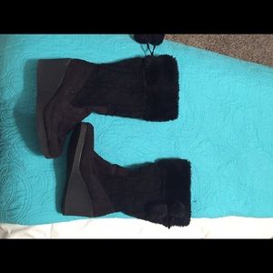 Price lowered!American eagle heeled boots 8.5