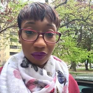 Meet your Posher, Denisha