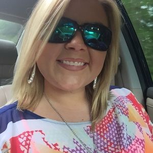 Meet your Posher, Candace