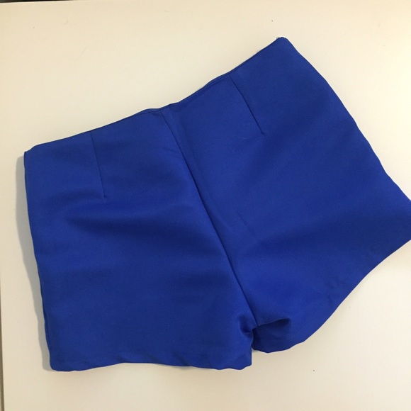 SOLD Tailored high waited blue shorts