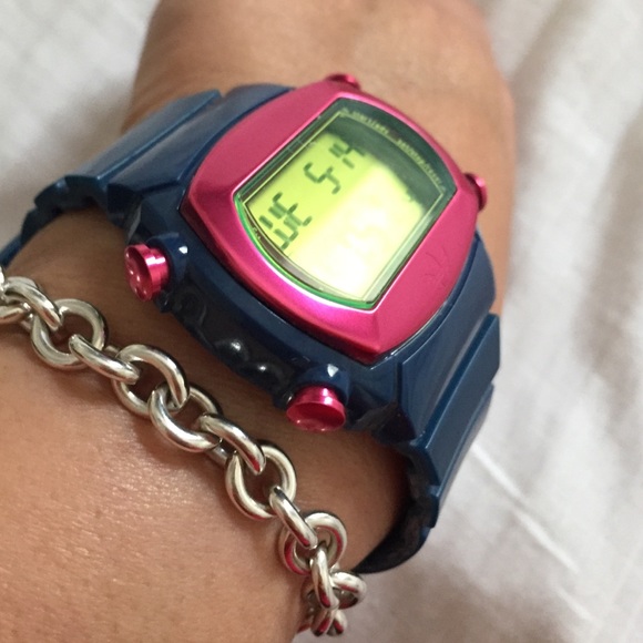 ADIDAS Watch - Picture 2 of 4