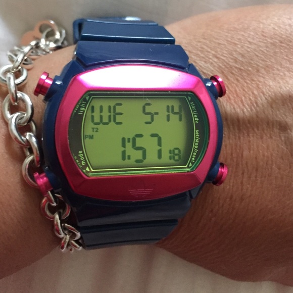 ADIDAS Watch - Picture 3 of 4
