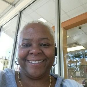 Meet your Posher, Delores