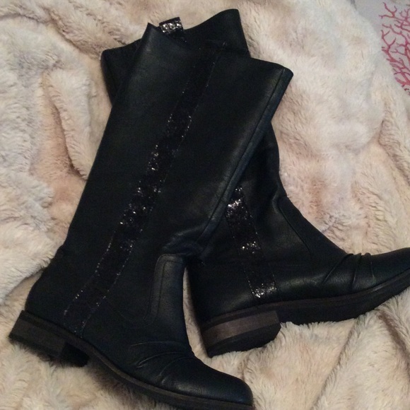 BKE Tall Black Boots
