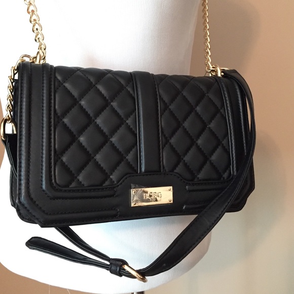 $98 BCBG Paris Crossbody Bag Black with Gold Chain Strap New withTags