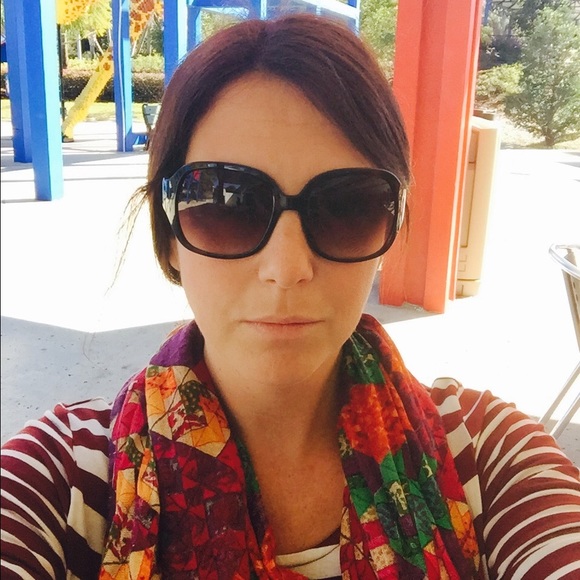 ⭐️I AM A SUGGESTED USER ⭐️ Shop with confidence - Picture 4 of 4