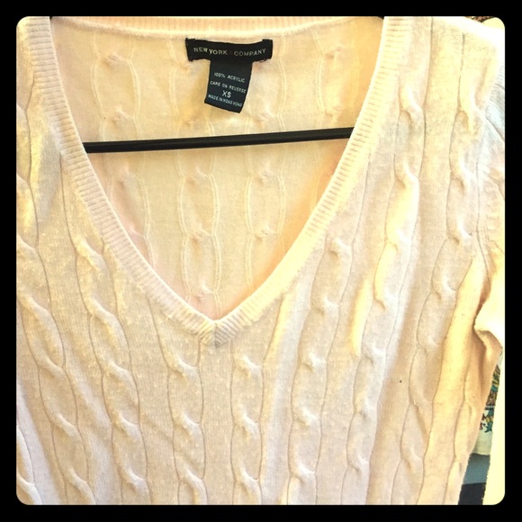 New York & Company cable knit sweater!🍂