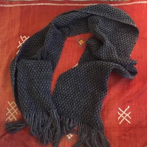 100% Alpaca scarf