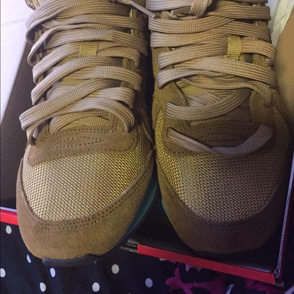 Nike internationals size 6.5 in women - Picture 3 of 3