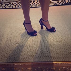 Cute black heels with bow 🎀