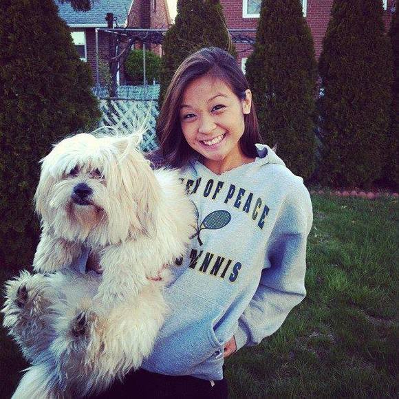 Meet your Posher, Nicole - Picture 1 of 1