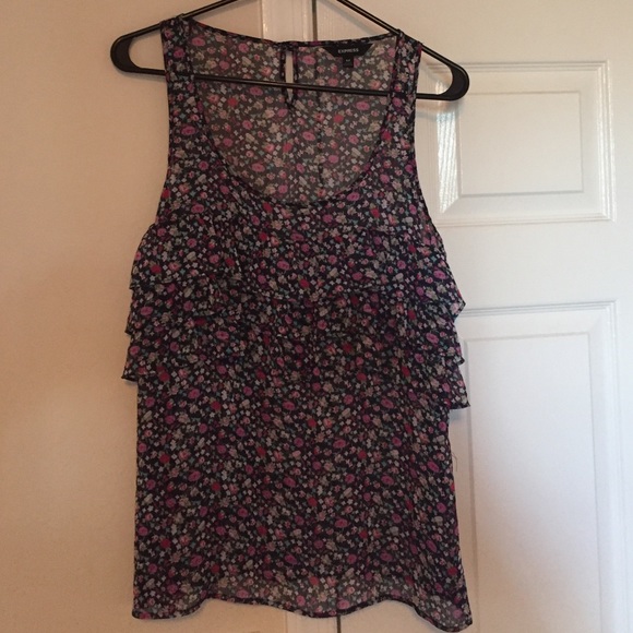 Floral sleeveless blouse