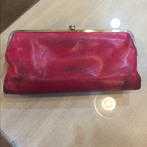 Hobo wallet in hot pink