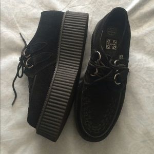 T.U.K BLACK SUEDE ORIGINAL CREEPERS