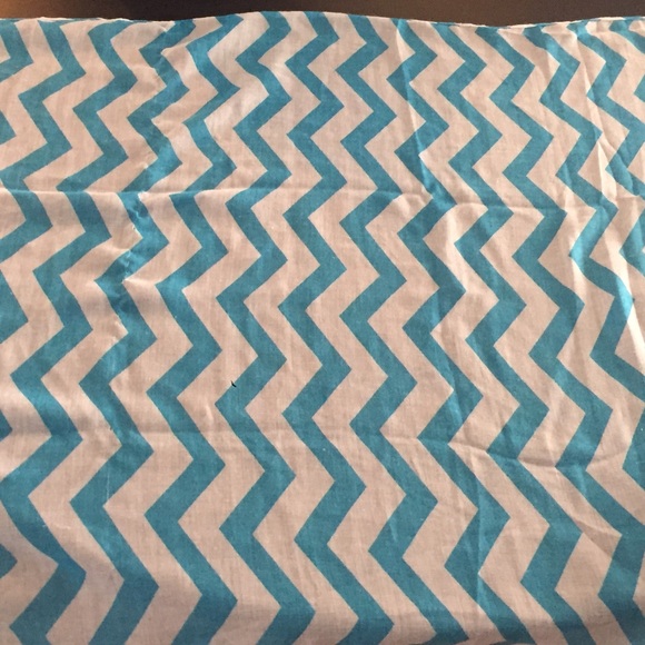 Chevron Scarf - Picture 2 of 2